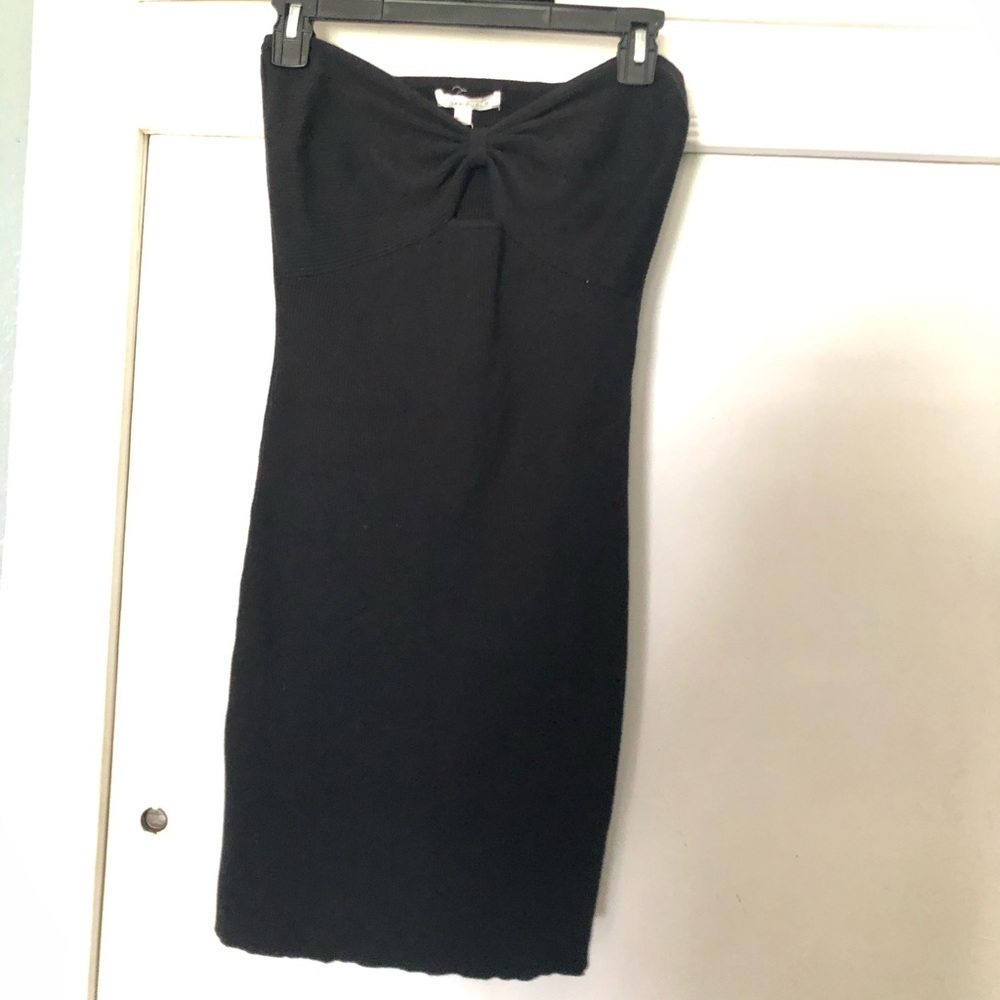 Slim black dress